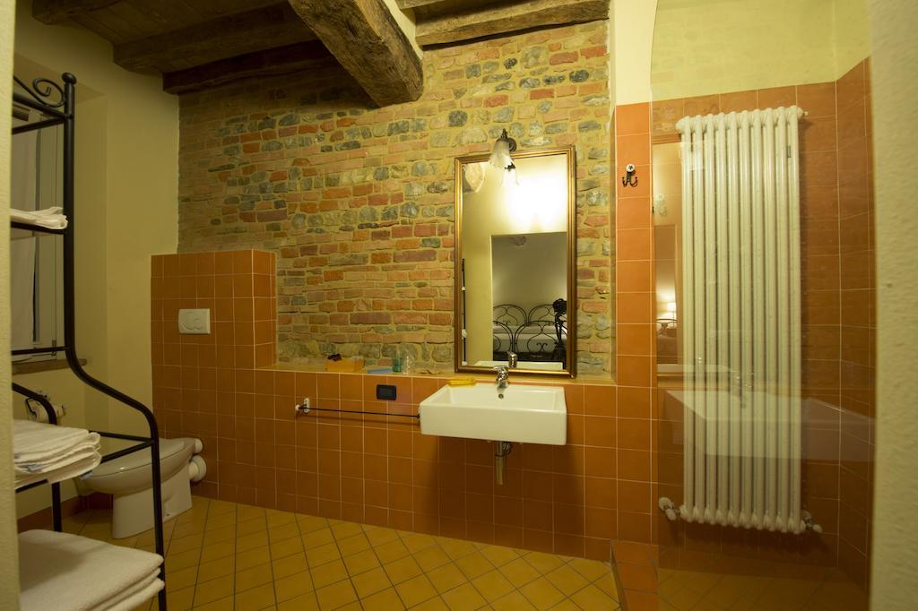 Agriturismo Arte Contadina Fiorenzuola dʼArda Zimmer foto